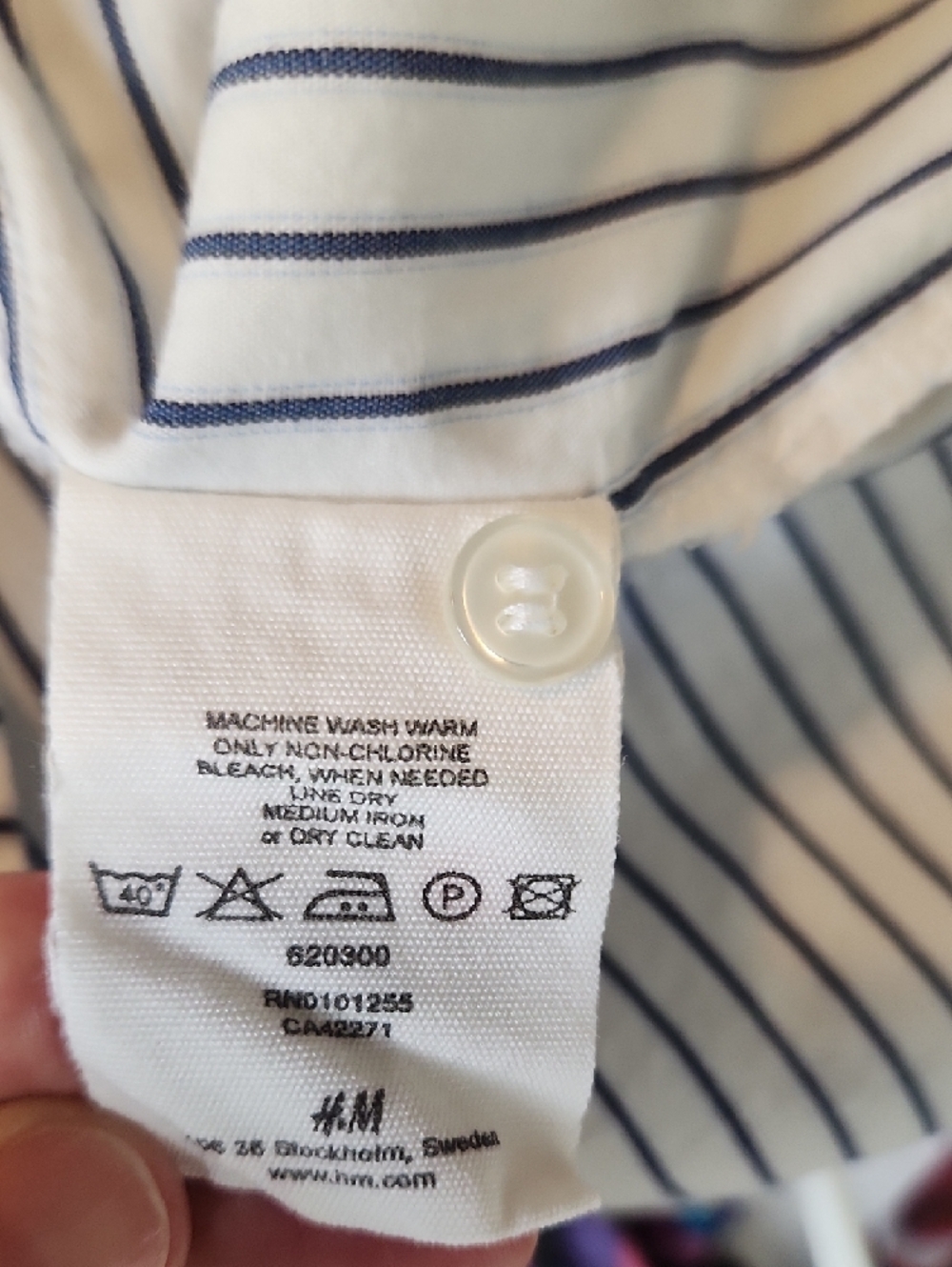 H&M White Shirt with Navy Stripes Large - Picture 9 of 11